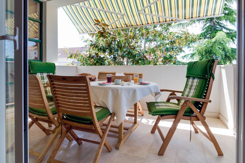 Villa Kuca Za Odmor Kuzmanic Kaštela Esterno foto