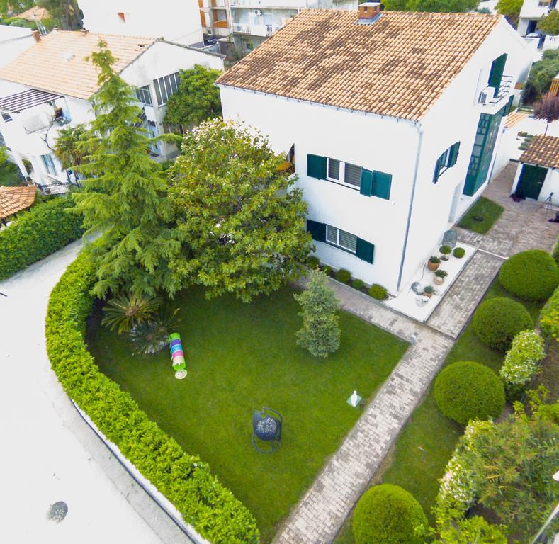 Villa Kuca Za Odmor Kuzmanic Kaštela Esterno foto